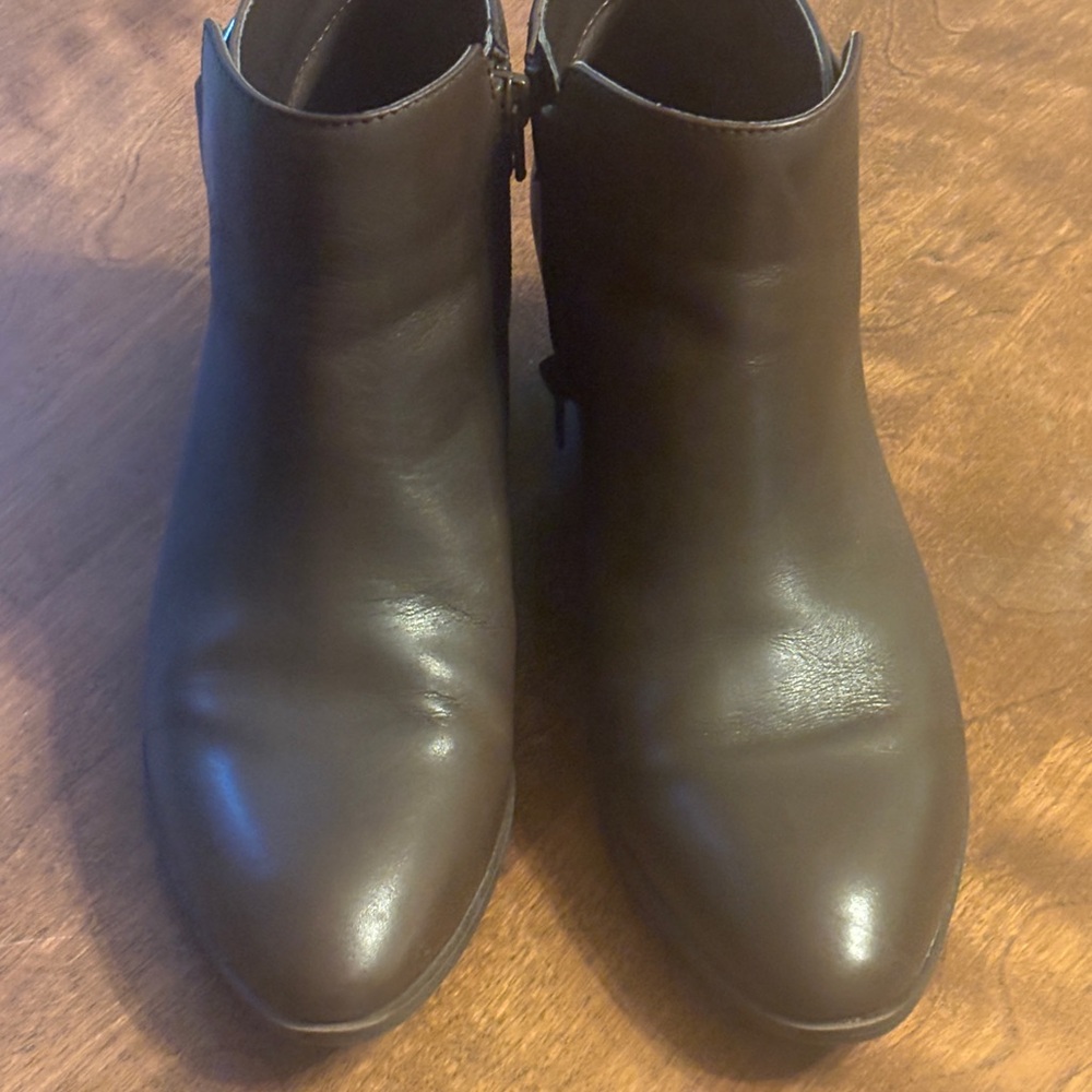 Alfani ankle boots like new - Picture 2 of 7